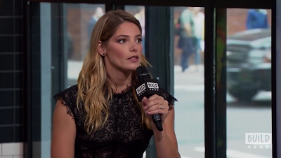 Ashley-Greene-dot-nl_2018AOLBuildSeries0358.jpg