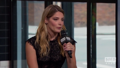 Ashley-Greene-dot-nl_2018AOLBuildSeries0403.jpg