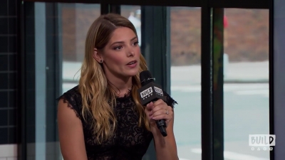 Ashley-Greene-dot-nl_2018AOLBuildSeries0435.jpg