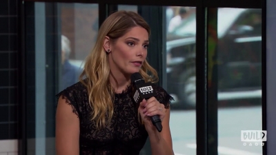 Ashley-Greene-dot-nl_2018AOLBuildSeries0721.jpg