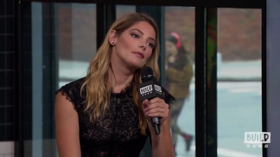 Ashley-Greene-dot-nl_2018AOLBuildSeries0851.jpg