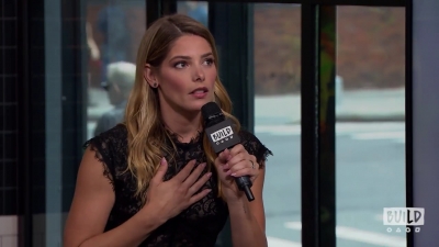 Ashley-Greene-dot-nl_2018AOLBuildSeries1013.jpg