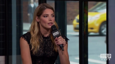 Ashley-Greene-dot-nl_2018AOLBuildSeries1030.jpg