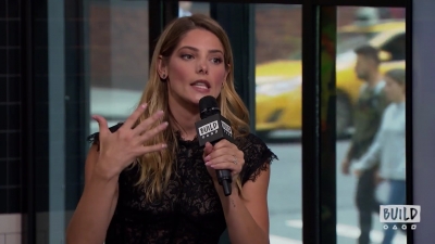 Ashley-Greene-dot-nl_2018AOLBuildSeries1060.jpg