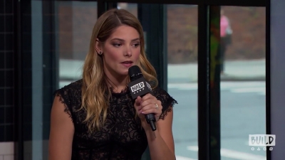 Ashley-Greene-dot-nl_2018AOLBuildSeries1077.jpg