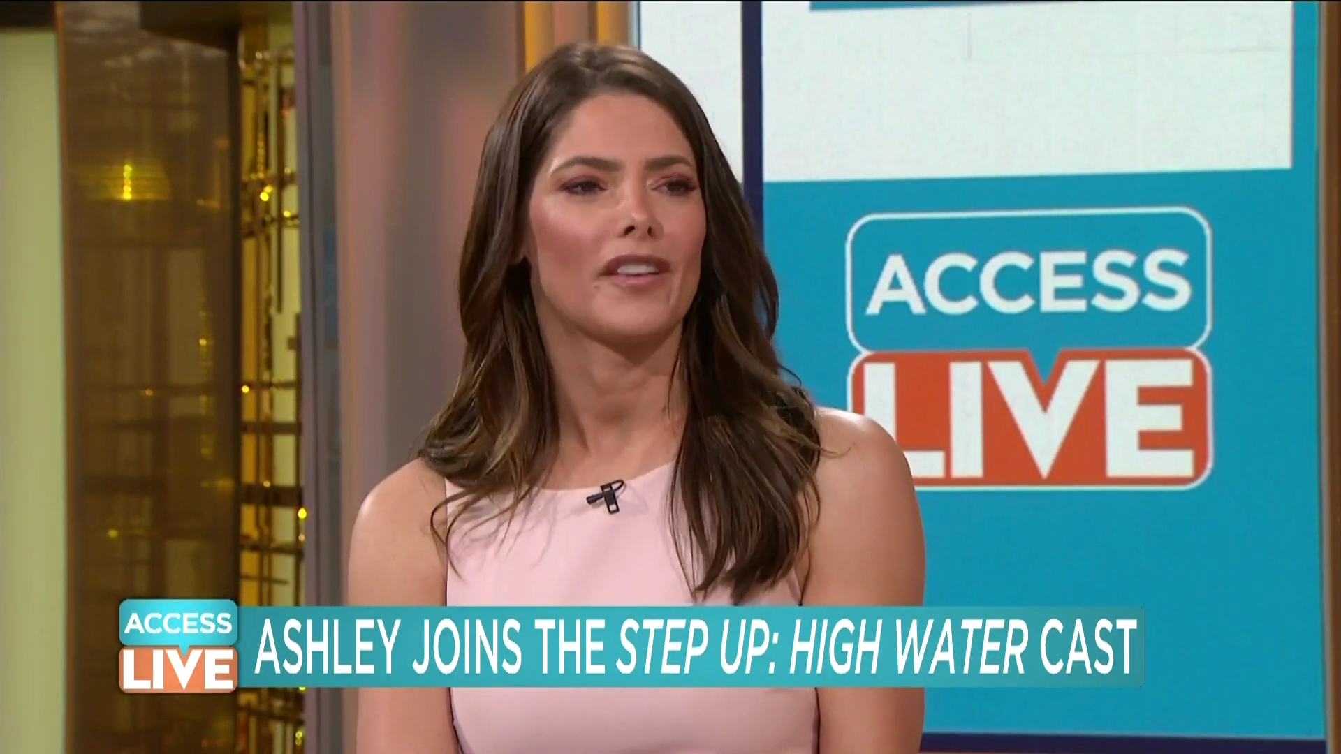 Ashley-Greene-dot-nl_2019AccesHollywood0135.jpg Ashley-Greene-dot-nl_2019AccesHollywood0135.jpg