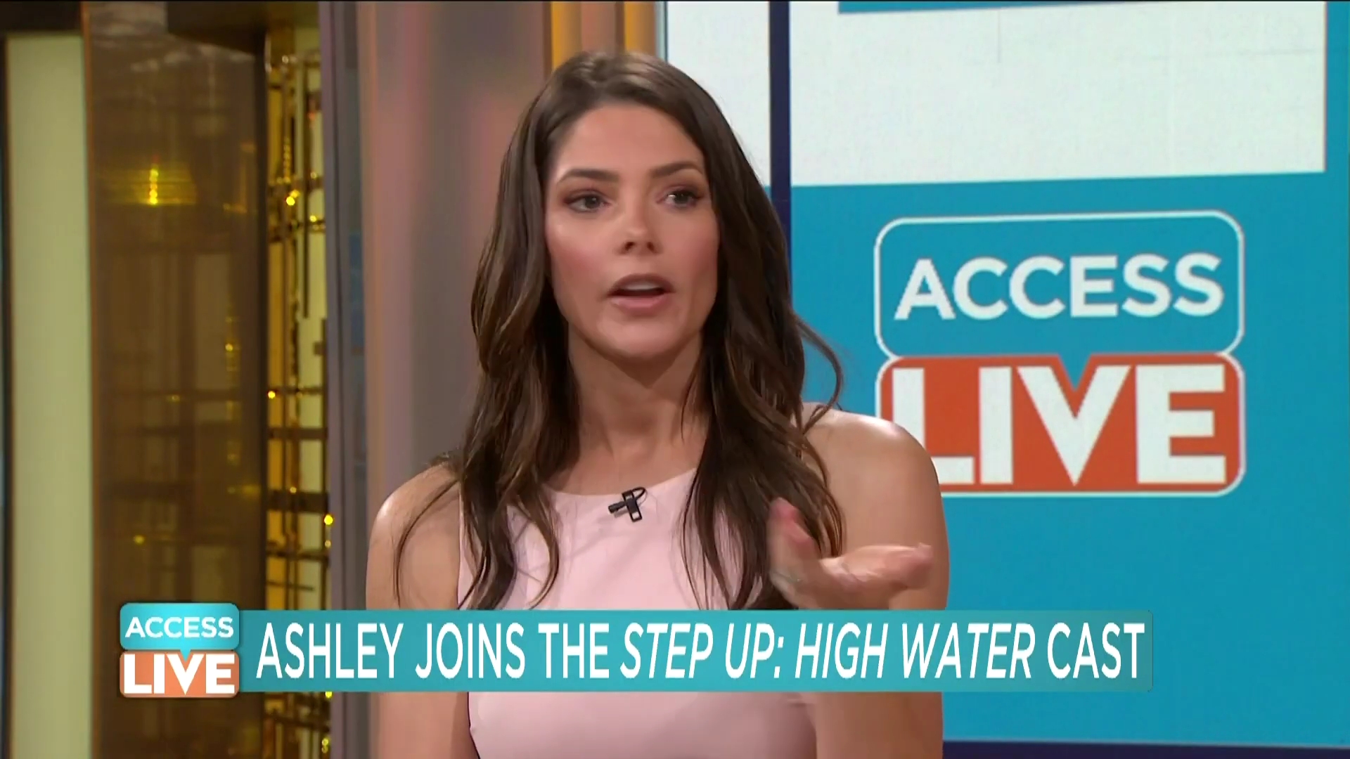 Ashley-Greene-dot-nl_2019AccesHollywood0390.jpg Ashley-Greene-dot-nl_2019AccesHollywood0390.jpg