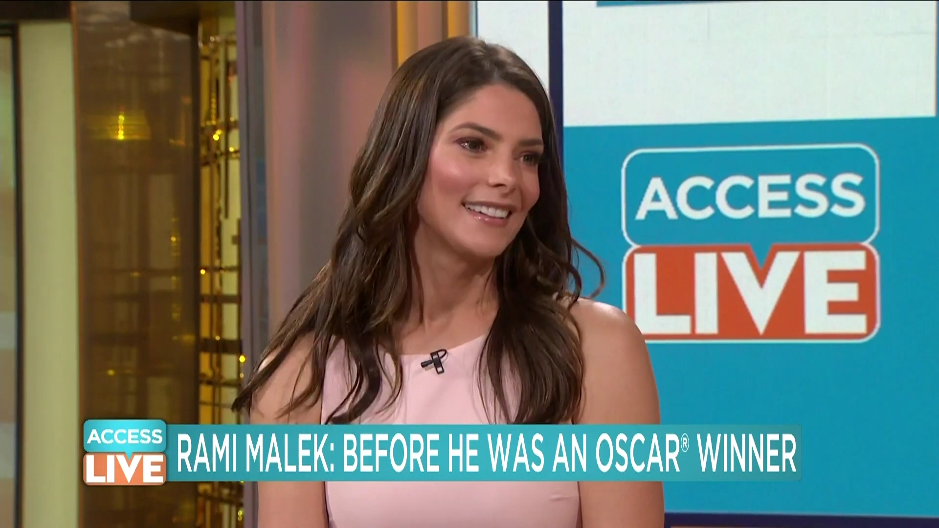 Ashley-Greene-dot-nl_2019AccesHollywood0487.jpg