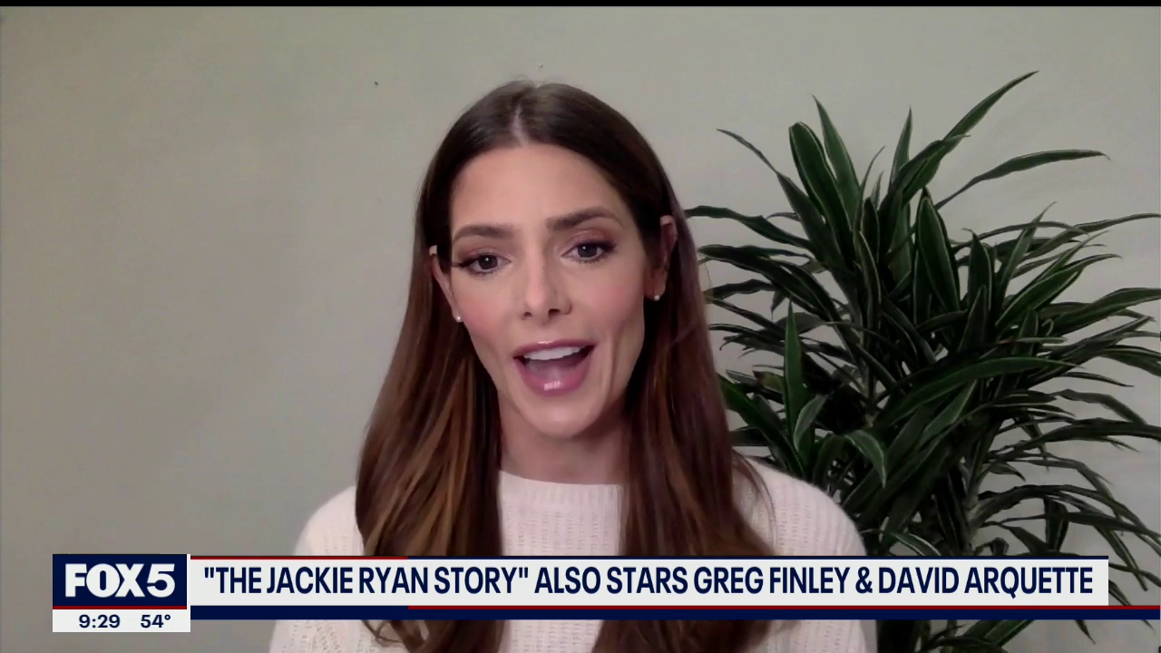 Ashley-Greene-dot-nl_2020Fox5-interview0182.jpg