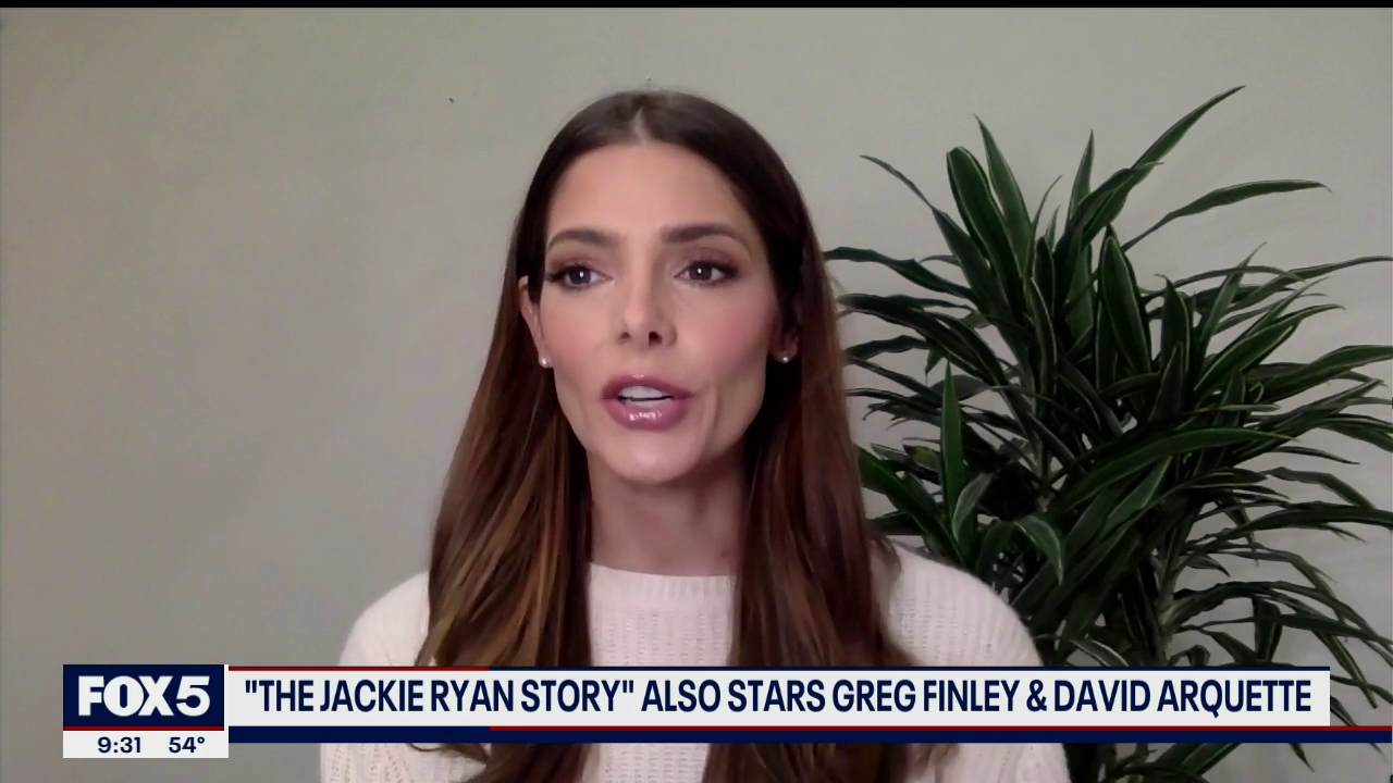 Ashley-Greene-dot-nl_2020Fox5-interview0289.jpg