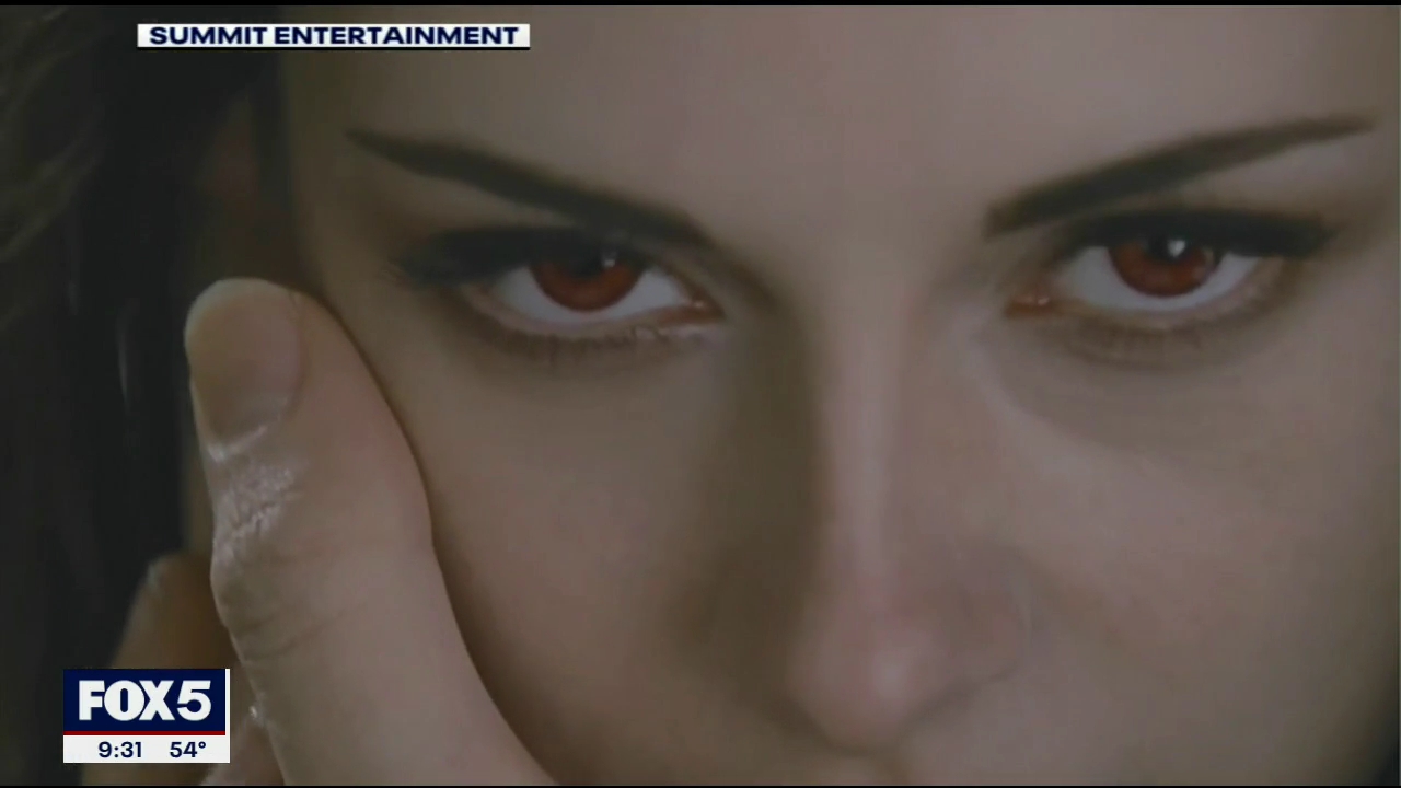 Ashley-Greene-dot-nl_2020Fox5-interview0326.jpg Ashley-Greene-dot-nl_2020Fox5-interview0326.jpg