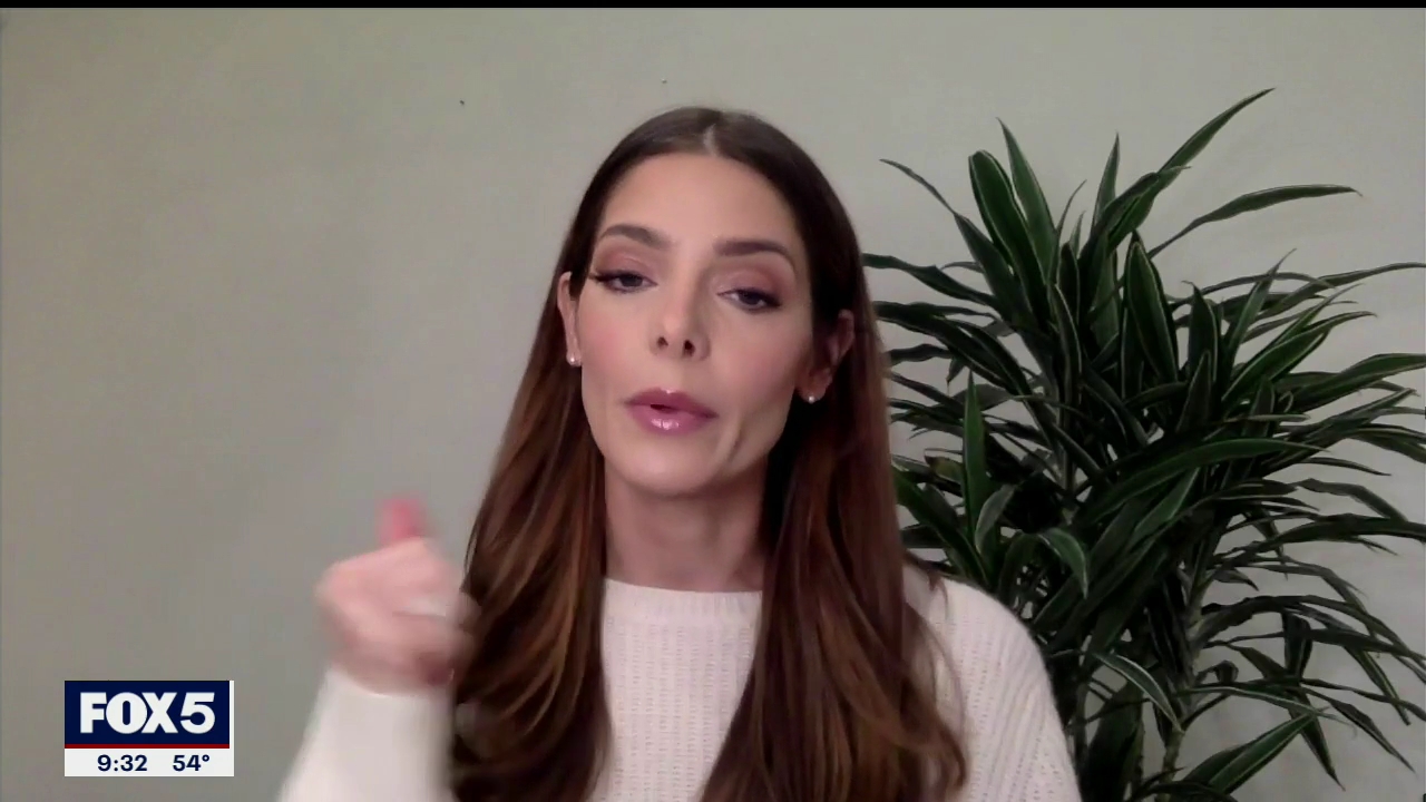 Ashley-Greene-dot-nl_2020Fox5-interview0385.jpg Ashley-Greene-dot-nl_2020Fox5-interview0385.jpg