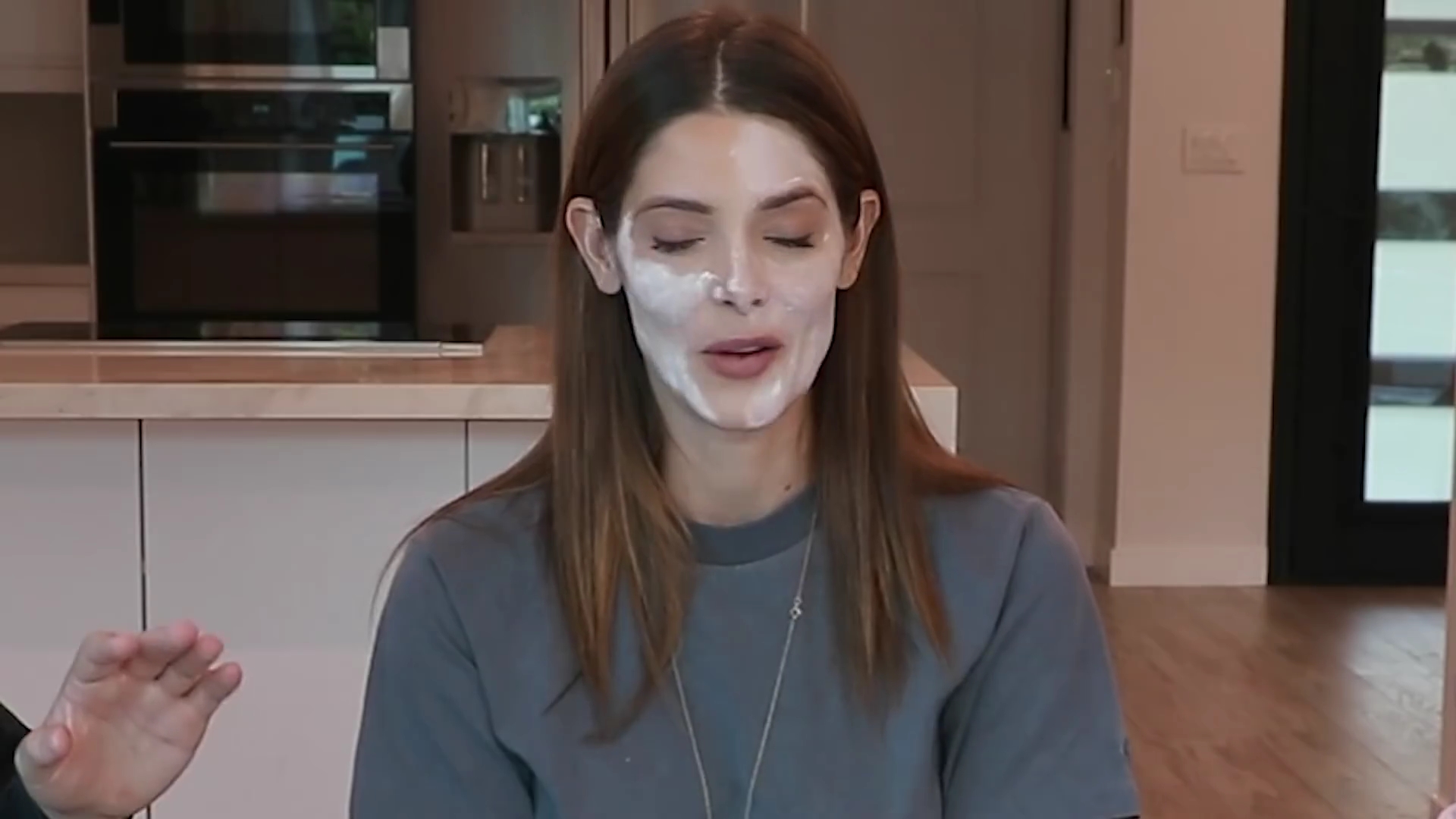 Ashley-Greene-dot-nl_2020GreggandCameron0699.jpg Ashley-Greene-dot-nl_2020GreggandCameron0699.jpg