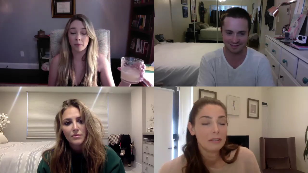 Ashley-Greene-dot-nl_2020TwoAndAHalfGirls1408.jpg Ashley-Greene-dot-nl_2020TwoAndAHalfGirls1408.jpg