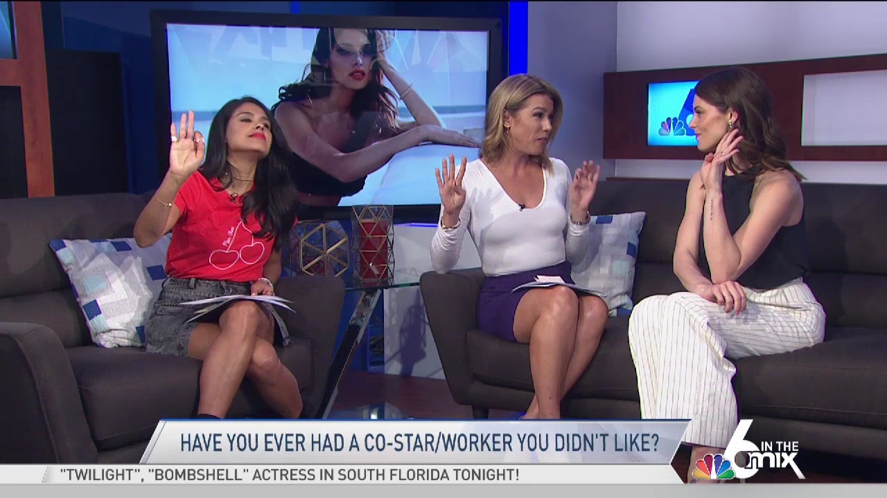 Ashley-Greene-dot-nl-2020NBC6InTheMix0089.jpg Ashley-Greene-dot-nl-2020NBC6InTheMix0089.jpg