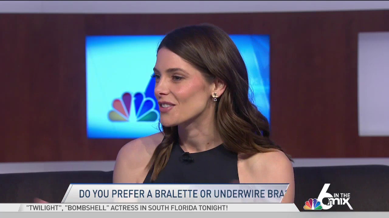 Ashley-Greene-dot-nl-2020NBC6InTheMix0138.jpg Ashley-Greene-dot-nl-2020NBC6InTheMix0138.jpg