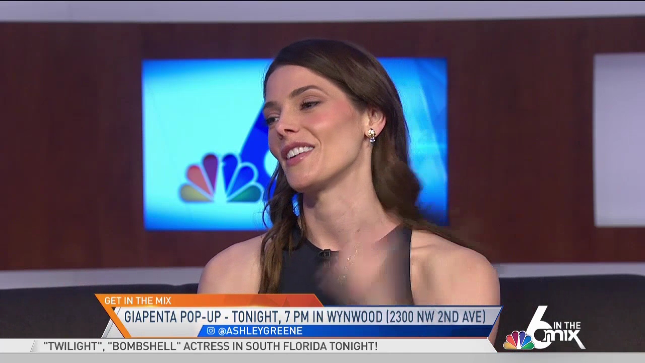 Ashley-Greene-dot-nl-2020NBC6InTheMix0341.jpg Ashley-Greene-dot-nl-2020NBC6InTheMix0341.jpg