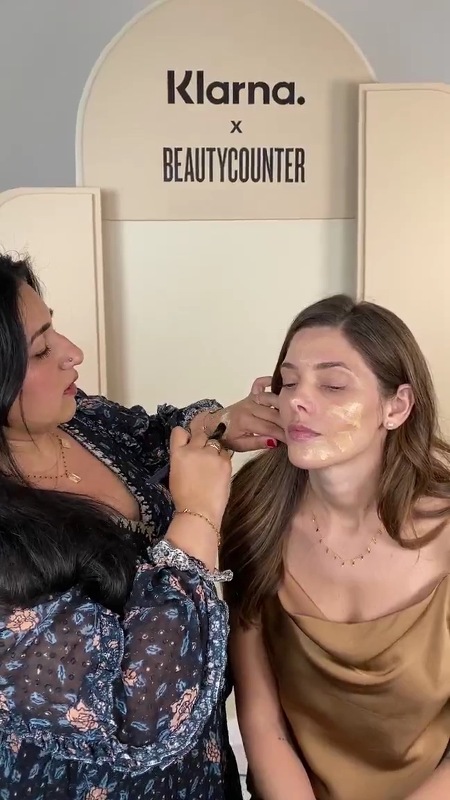 Ashley-Greene-dot-nl_2021BeautyCounterXKlarna-interview0109.jpg