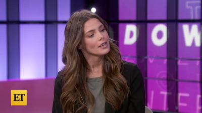 Ashley-Greene-dot-nl_2022EntertainmentTonight0043.jpg