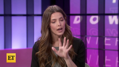 Ashley-Greene-dot-nl_2022EntertainmentTonight0135.jpg