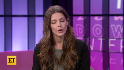 Ashley-Greene-dot-nl_2022EntertainmentTonight0136.jpg