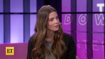 Ashley-Greene-dot-nl_2022EntertainmentTonight0138.jpg