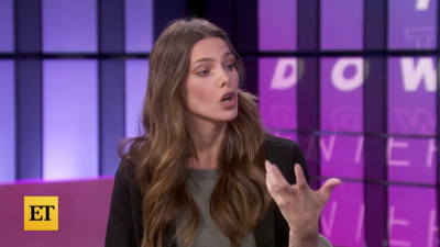 Ashley-Greene-dot-nl_2022EntertainmentTonight0219.jpg