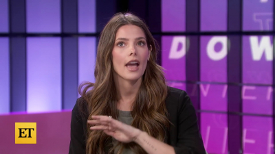 Ashley-Greene-dot-nl_2022EntertainmentTonight0252.jpg