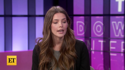 Ashley-Greene-dot-nl_2022EntertainmentTonight0254.jpg