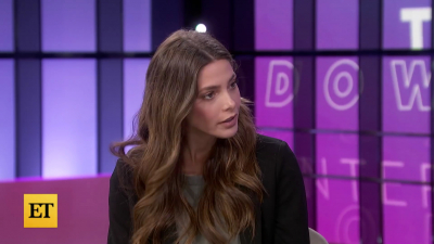 Ashley-Greene-dot-nl_2022EntertainmentTonight0255.jpg