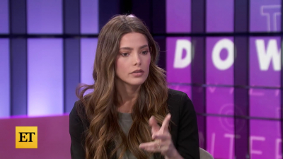 Ashley-Greene-dot-nl_2022EntertainmentTonight0280.jpg