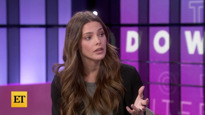 Ashley-Greene-dot-nl_2022EntertainmentTonight0287.jpg