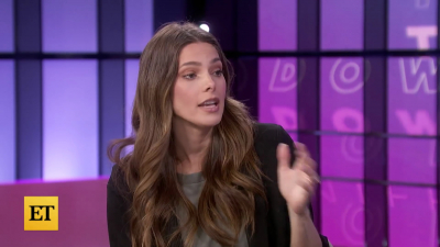 Ashley-Greene-dot-nl_2022EntertainmentTonight0292.jpg