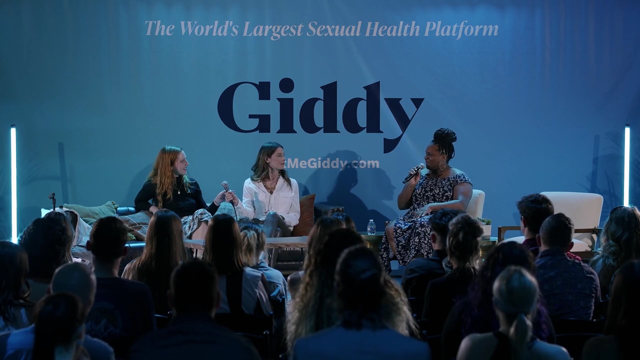 Ashley-Greene-dot-nl_2022GetMeGiddy-BarePanel0622.jpg Ashley-Greene-dot-nl_2022GetMeGiddy-BarePanel0622.jpg