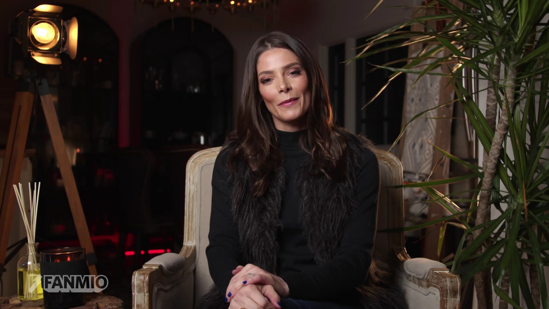 Ashley-Greene-dot-nl_2019FanMio-VideoMeetAndGreet0006.jpg Ashley-Greene-dot-nl_2019FanMio-VideoMeetAndGreet0006.jpg