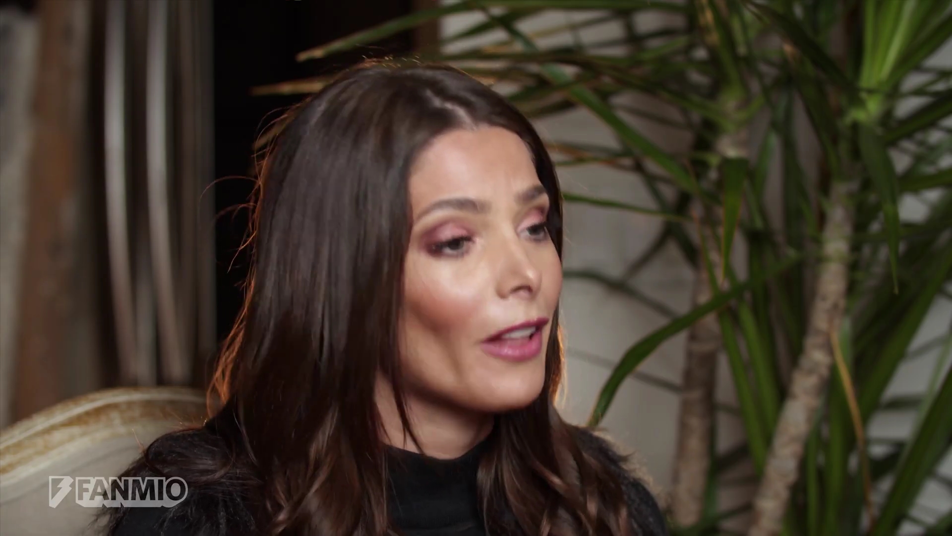 Ashley-Greene-dot-nl_2019FanMio-VideoMeetAndGreet0016.jpg