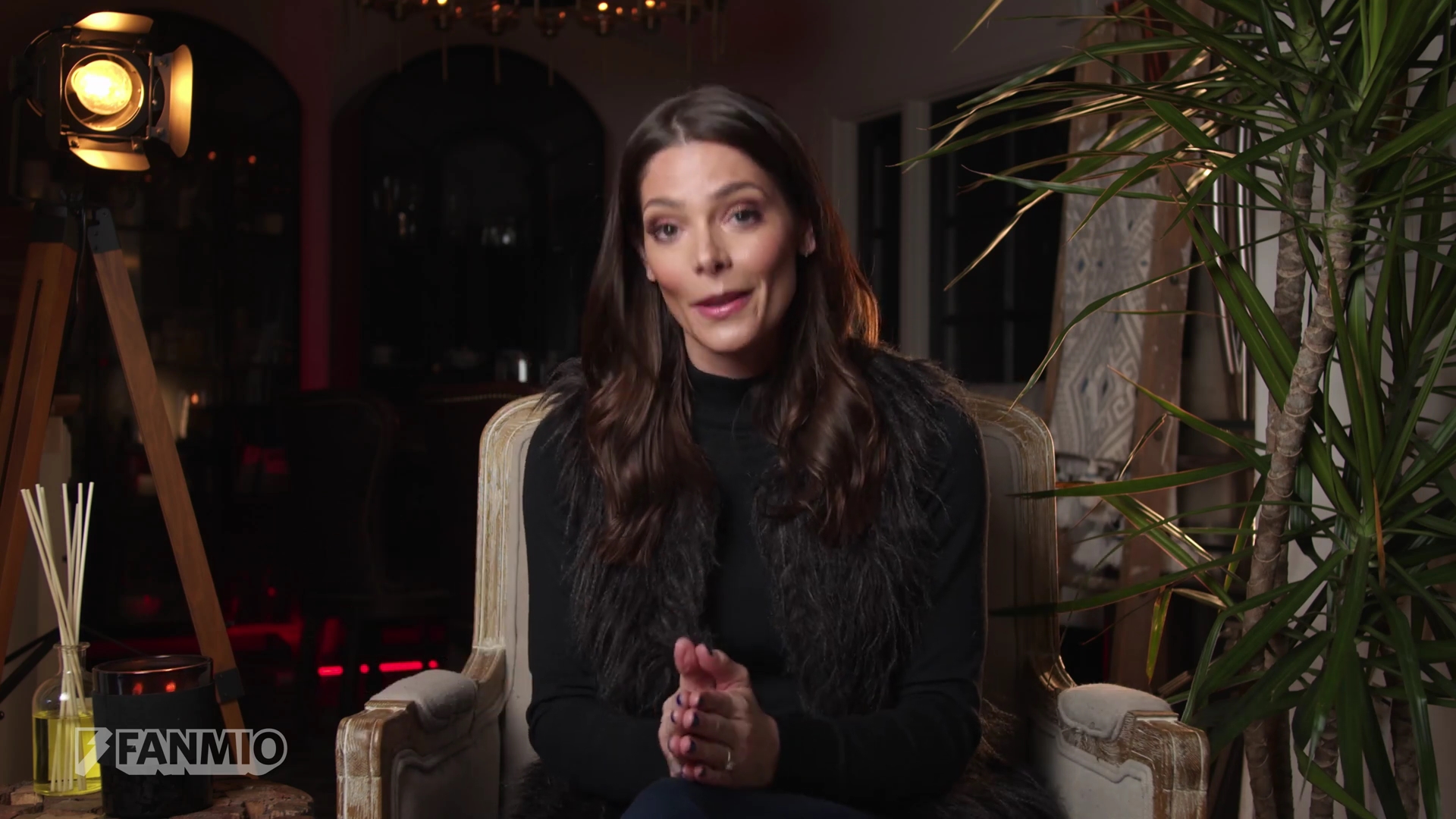 Ashley-Greene-dot-nl_2019FanMio-VideoMeetAndGreet0098.jpg Ashley-Greene-dot-nl_2019FanMio-VideoMeetAndGreet0098.jpg