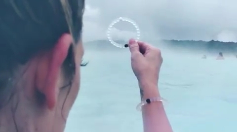 Ashley-Greene-dot-nl_2019LiveLokaiReclame0117.jpg Ashley-Greene-dot-nl_2019LiveLokaiReclame0117.jpg