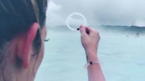 Ashley-Greene-dot-nl_2019LiveLokaiReclame0118.jpg Ashley-Greene-dot-nl_2019LiveLokaiReclame0118.jpg