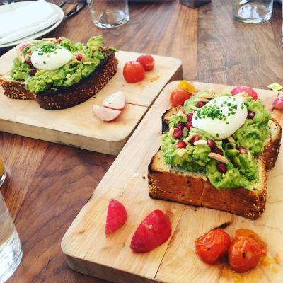 02 juni: Two of my favorite things: avocado toast and great brunch at @catch
