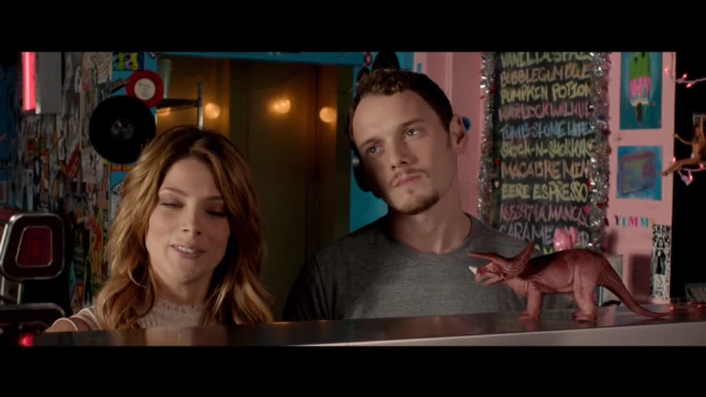 Ashley-Greene-dot-nl-BuryingTheEx00260.jpg