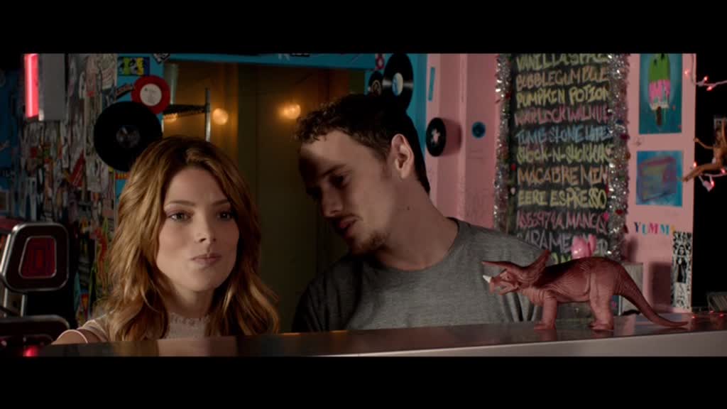 Ashley-Greene-dot-nl-BuryingTheEx00261.jpg