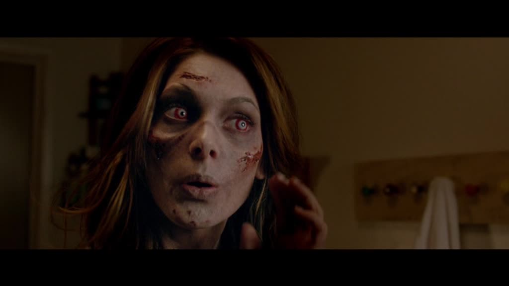 Ashley-Greene-dot-nl-BuryingTheEx01405.jpg