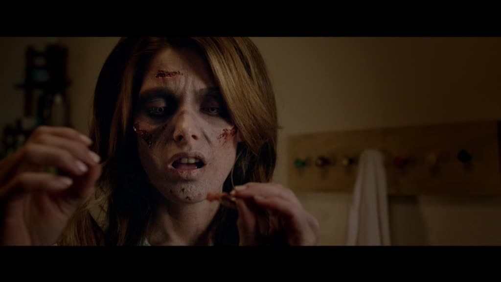 Ashley-Greene-dot-nl-BuryingTheEx01412.jpg