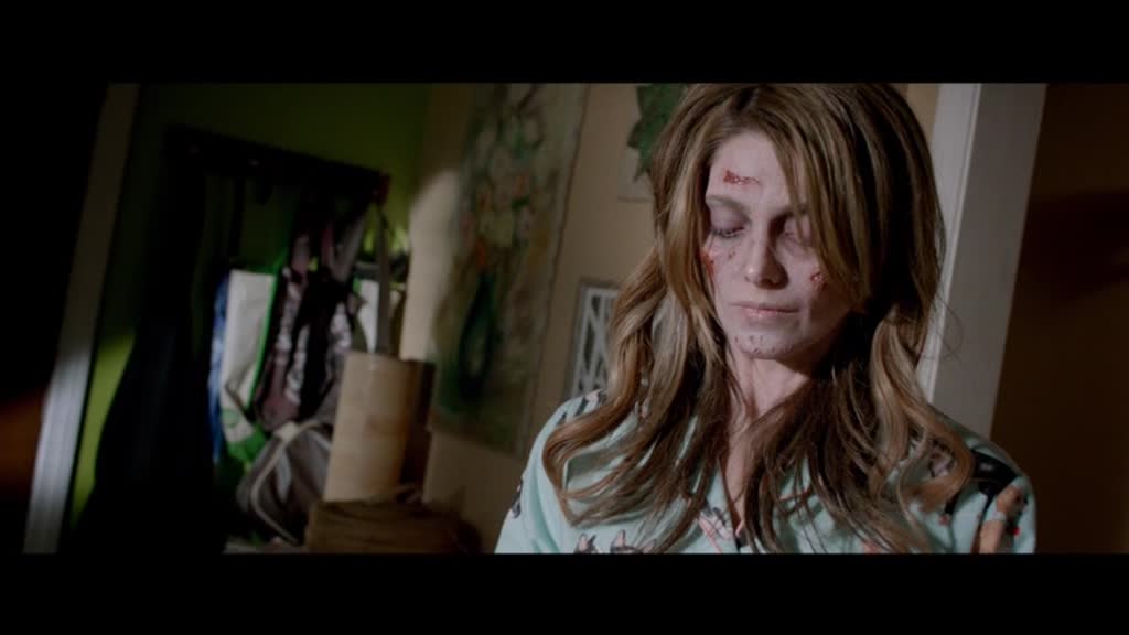 Ashley-Greene-dot-nl-BuryingTheEx01436.jpg