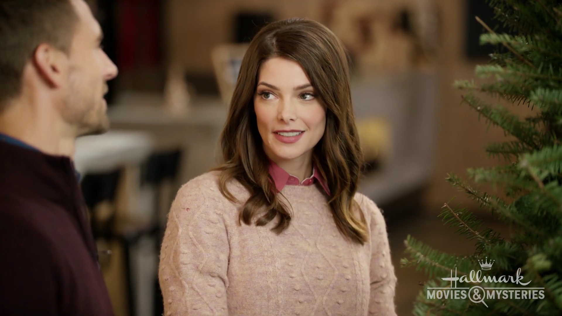 Ashley-Greene-dot-nl_ChristmasOnMyMind-OnLocation0143.jpg