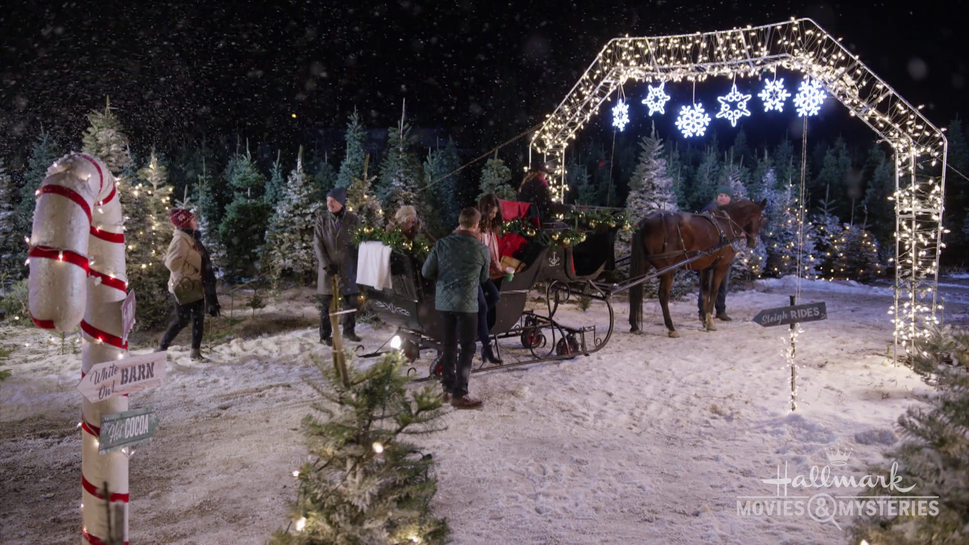 Ashley-Greene-dot-nl_ChristmasOnMyMind-OnLocation0192.jpg Ashley-Greene-dot-nl_ChristmasOnMyMind-OnLocation0192.jpg