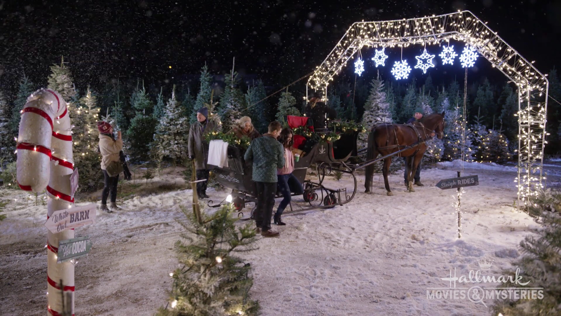 Ashley-Greene-dot-nl_ChristmasOnMyMind-OnLocation0193.jpg Ashley-Greene-dot-nl_ChristmasOnMyMind-OnLocation0193.jpg