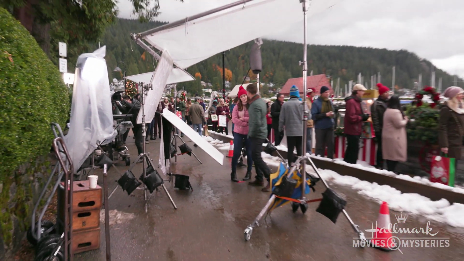 Ashley-Greene-dot-nl_ChristmasOnMyMind-OnLocation0203.jpg Ashley-Greene-dot-nl_ChristmasOnMyMind-OnLocation0203.jpg