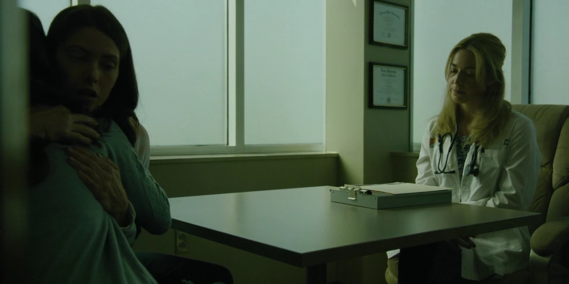 Ashley-Greene-dot-nl_WrongPlace0109.jpg